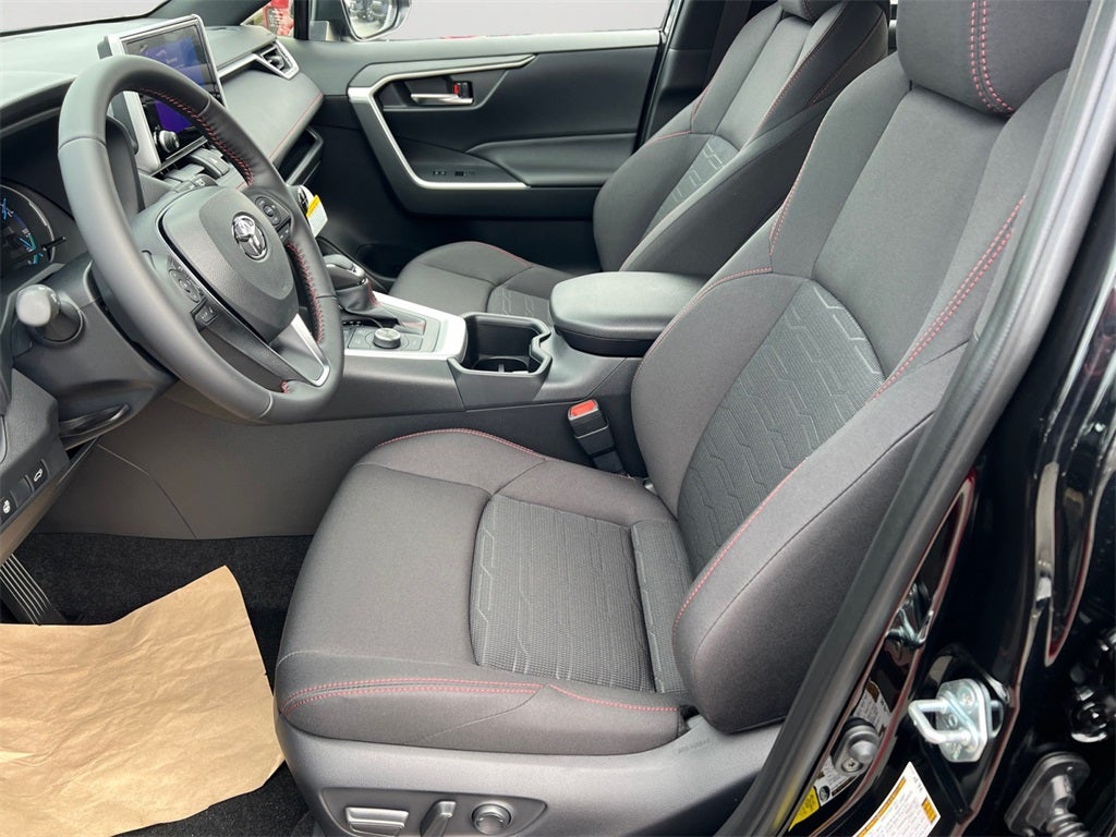 2025 Toyota RAV4 Plug-In Hybrid SE