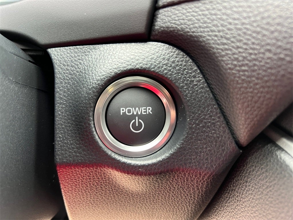 2025 Toyota RAV4 Plug-In Hybrid SE