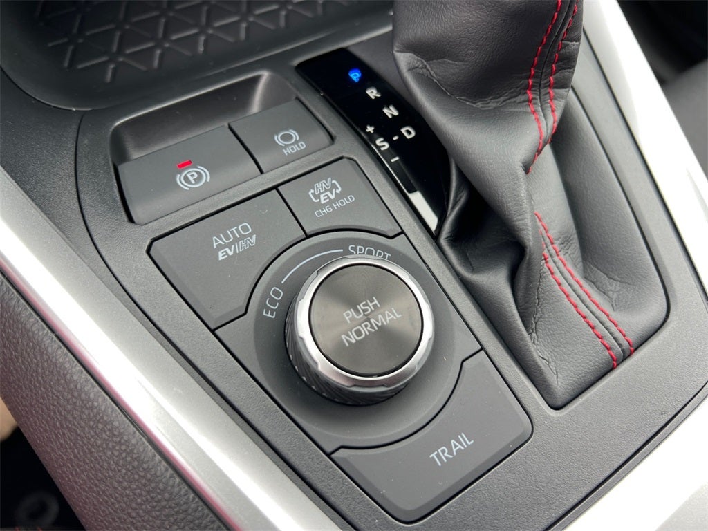 2025 Toyota RAV4 Plug-In Hybrid SE