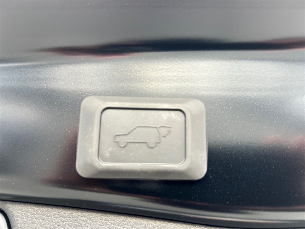 2025 Toyota RAV4 Plug-In Hybrid SE