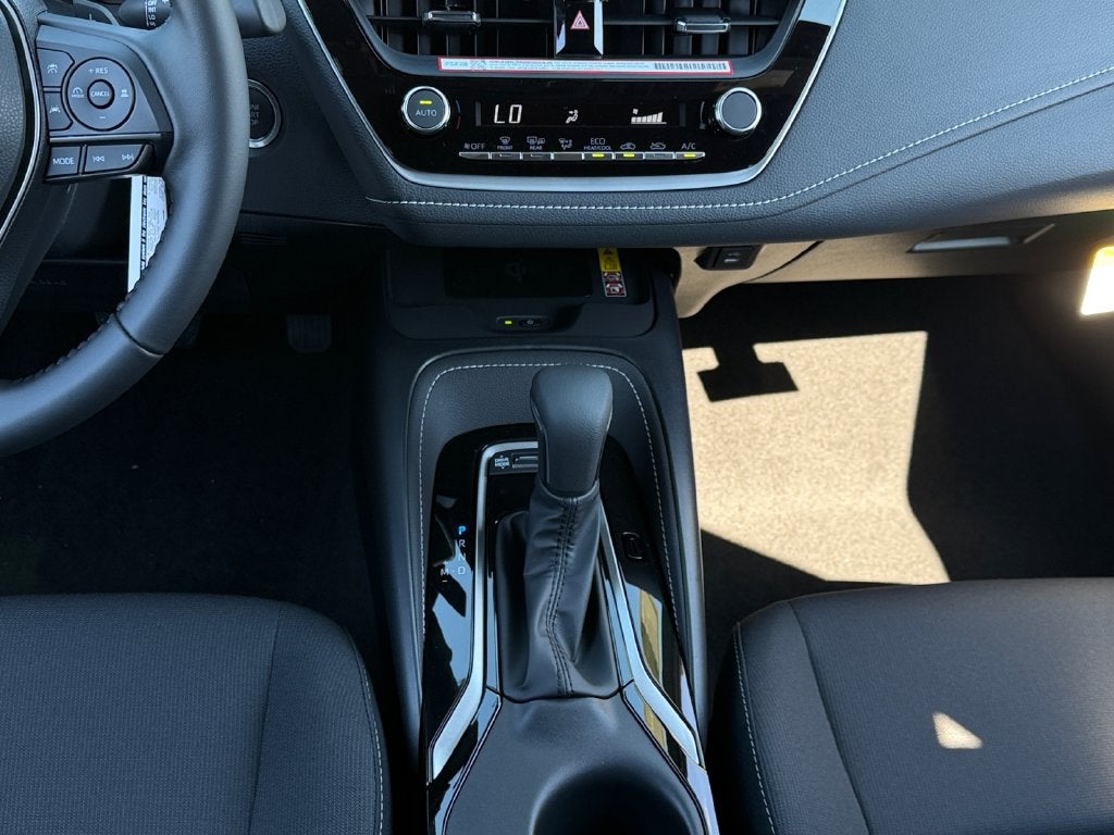 2027 Toyota Corolla Hatchback SE
