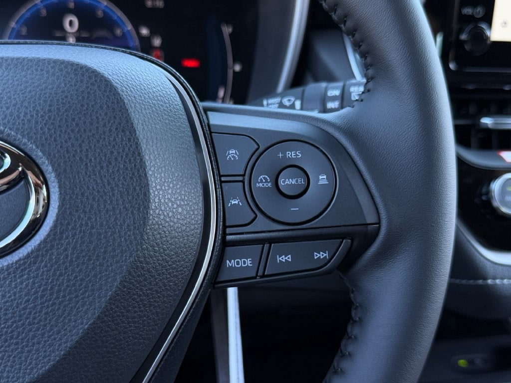2027 Toyota Corolla Hatchback SE