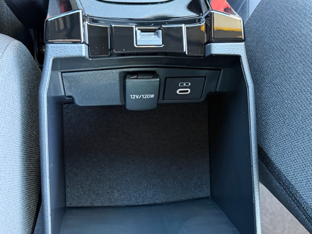 2027 Toyota Corolla Hatchback SE