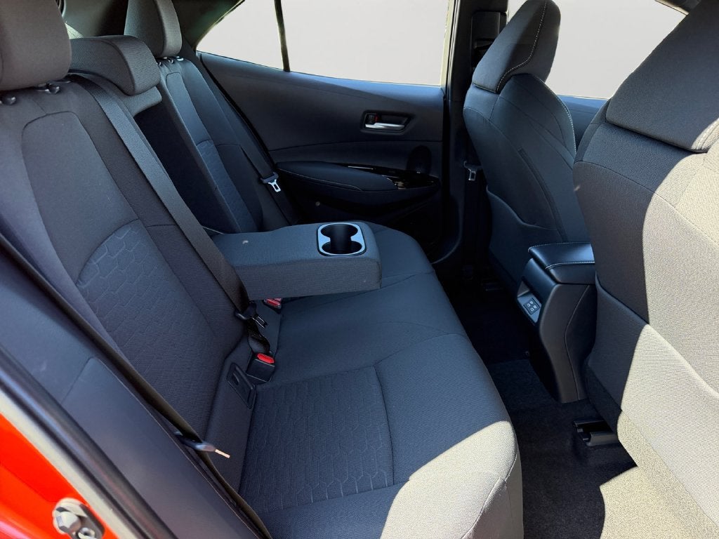 2027 Toyota Corolla Hatchback SE