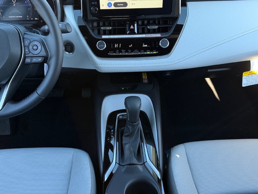 2027 Toyota Corolla Hatchback SE