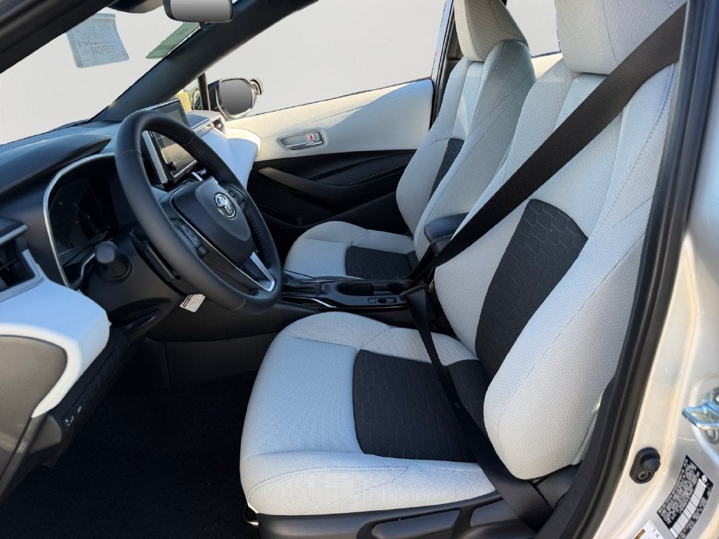 2027 Toyota Corolla Hatchback SE