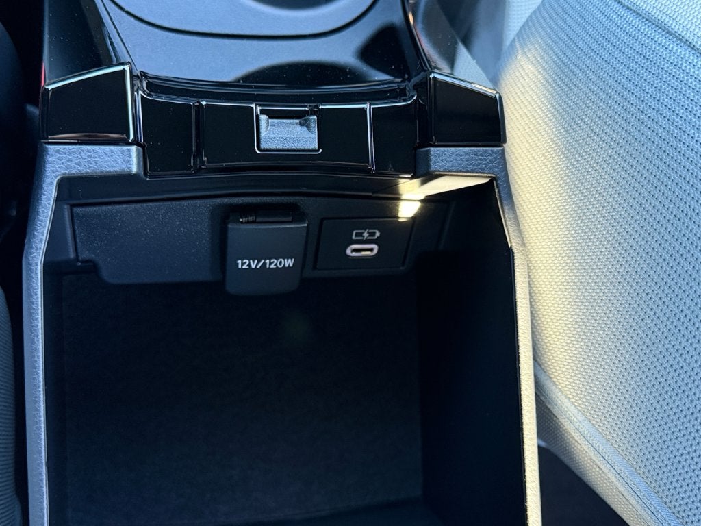 2027 Toyota Corolla Hatchback SE
