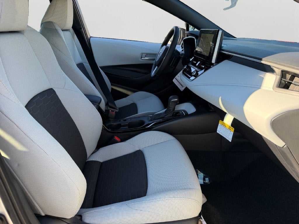 2027 Toyota Corolla Hatchback SE