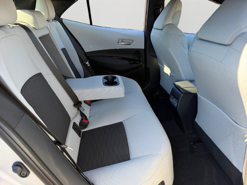 2027 Toyota Corolla Hatchback SE