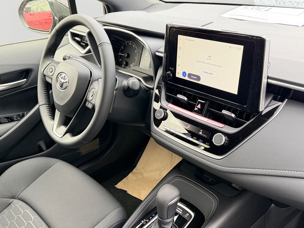 2026 Toyota Corolla Hatchback SE