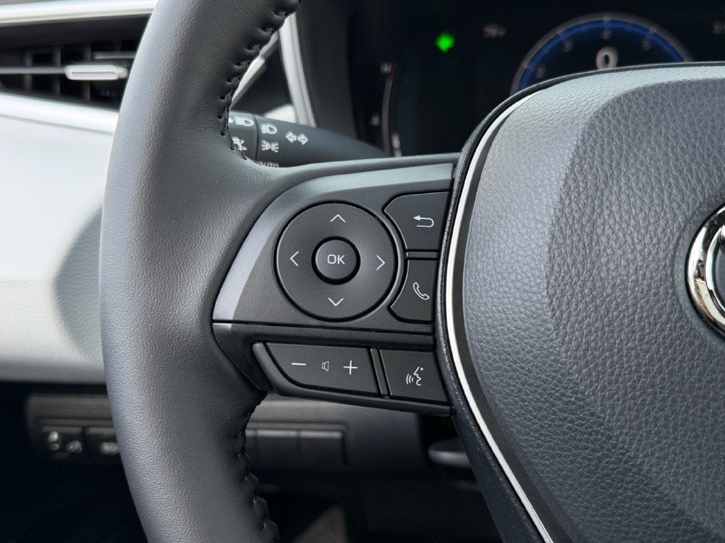 2027 Toyota Corolla Hatchback SE